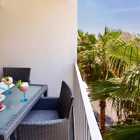 Royal - Luxury Hotel, Résidence, Beach&spa 4* Antibes