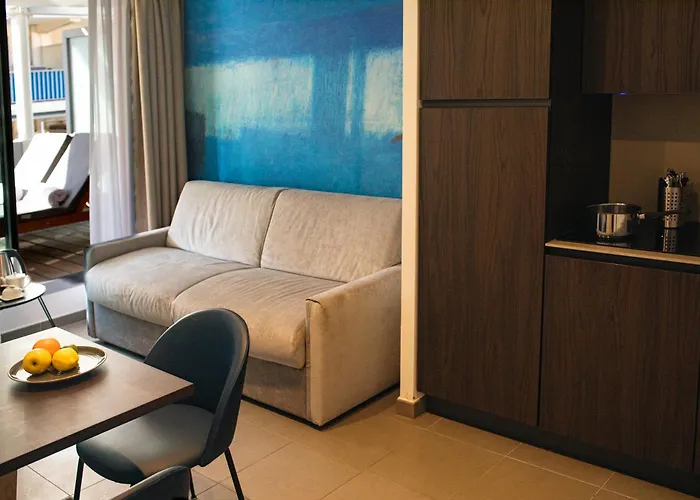 Royal - Luxury Hotel, Residence, & Antibes