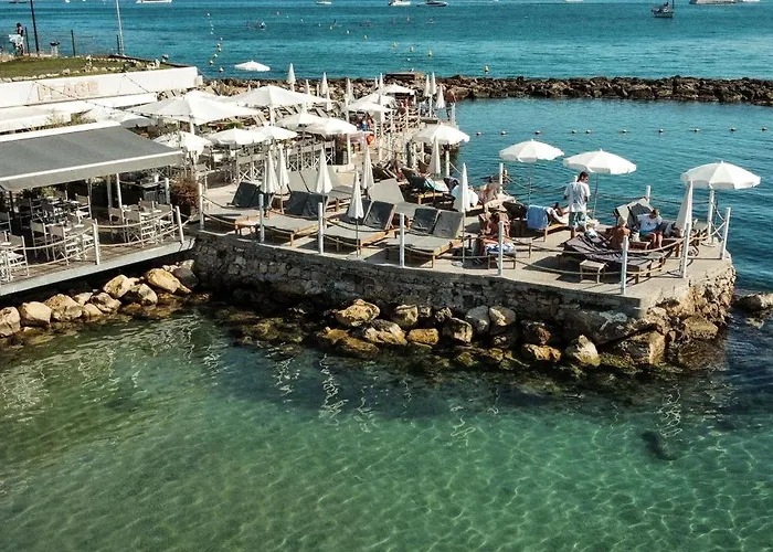 Hotel Royal - Luxury Hotel, Residence, & Antibes