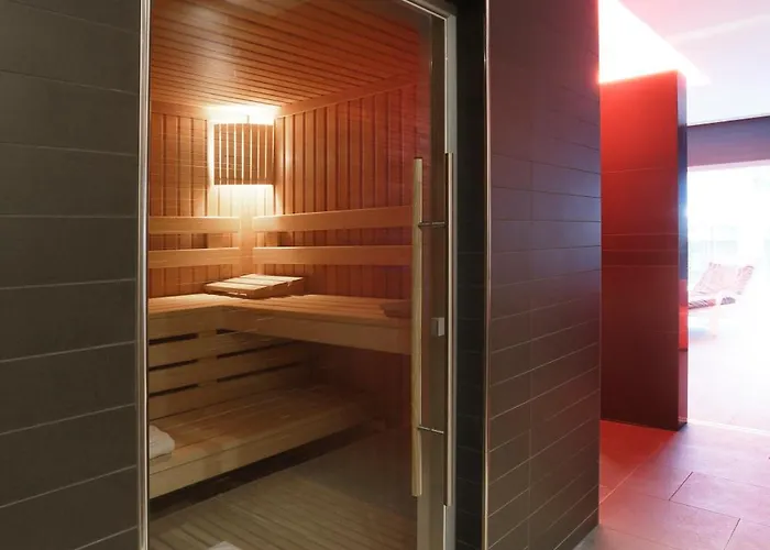 Royal - Luxury Hotel, Residence, &