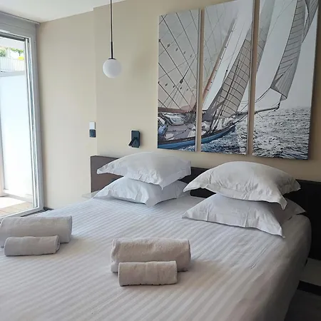 Royal - Luxury Hotel, Residence, & 4* Antibes