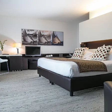 Royal - Luxury Hotel, Residence, & Hotel 4*