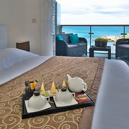 Royal - Luxury Hotel, Residence, & 4*