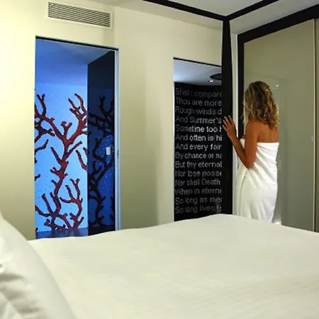 رويال أنتيبز - لاكشري ريزيدنسز, بيتش&سبا