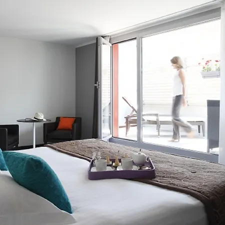 Royal - Luxury Hotel, Residence, & Hotel 4*