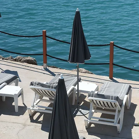 Royal - Luxury Hotel, Residence, & 4* Antibes