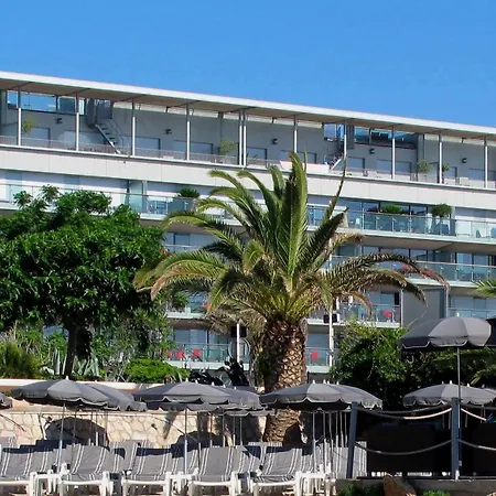 Royal - Luxury Hotel, Residence, & 4*