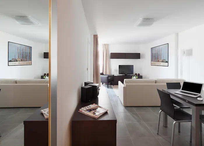 Royal - Luxury Hotel, Residence, & 4* Antibes