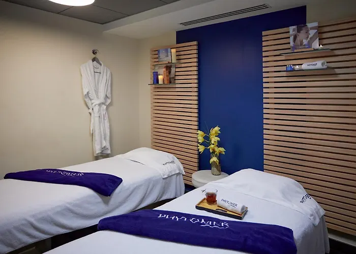 Royal - Luxury Hotel, Residence, & Antibes