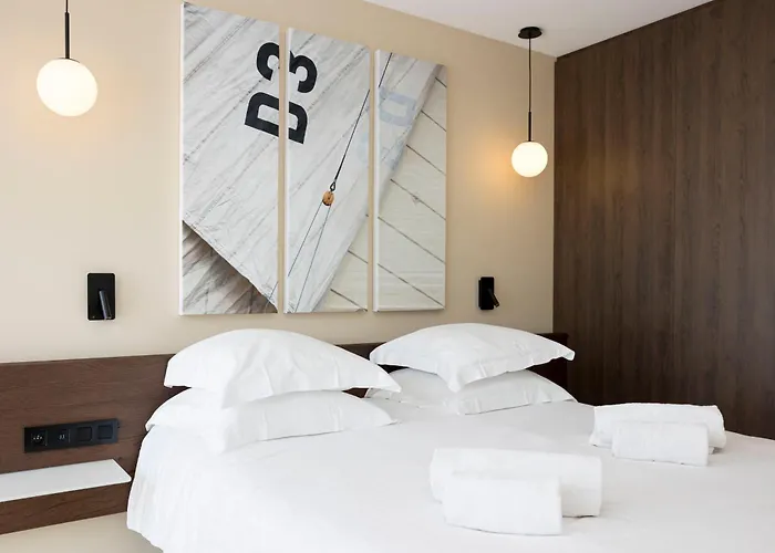 Royal - Luxury Hotel, Residence, & 4* Antibes