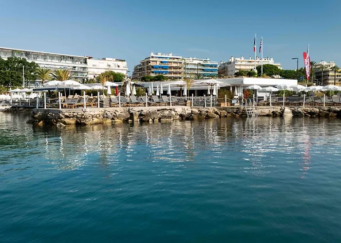 Royal - Luxury Hotel, Residence, & Hotel 4*