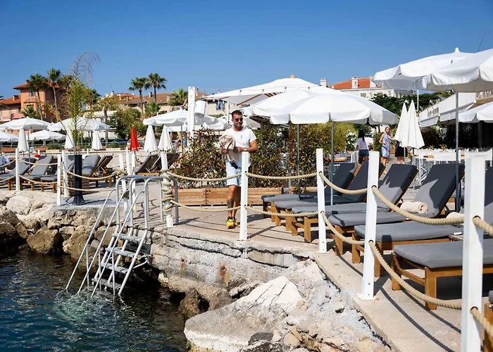 Royal - Luxury Hotel, Residence, & 4* Antibes