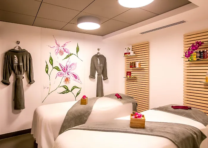 Hotel Royal - Luxury Hotel, Residence, &