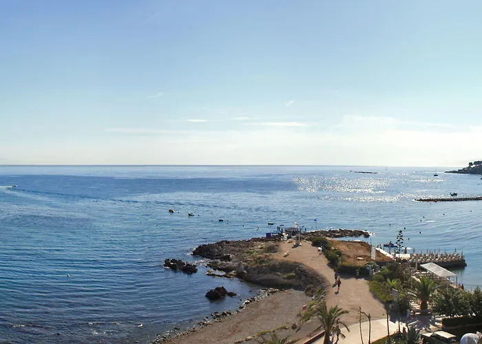 Royal - Luxury Hotel, Residence, & 4* Antibes