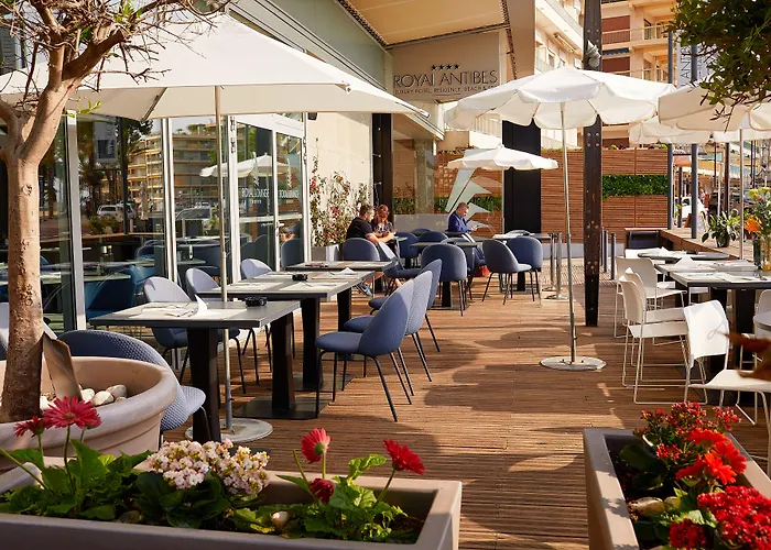 Royal - Luxury Hotel, Residence, & Hotel 4*